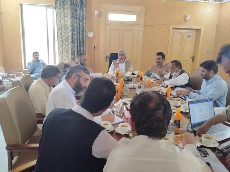 یونیورسٹی آف سوات کے ڈیپارٹمنٹل اکاونٹس کمیٹی کے ممبران کا اجلاس