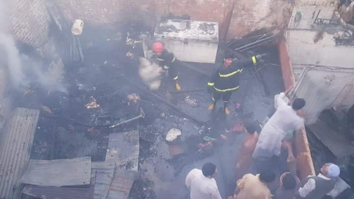 رات کے وقت سوات میں المناک حادثہ، اگ لگنے سے دو گھر جل گئے
