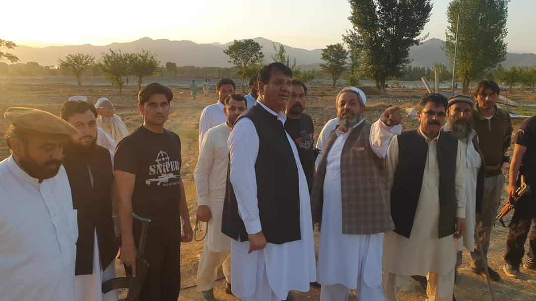 امیرمقام کا سوات میں انتظامیہ کی جانب سے مسمارعمارتوں کا دورہ، حکومت سے بڑا مطالبہ