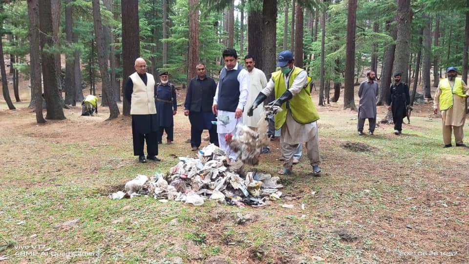 کالام میں بڑھتی ہوئی گندگی کا سخت ایکشن ، کمشنر کی زیرنگرانی صفائی مہم شروع