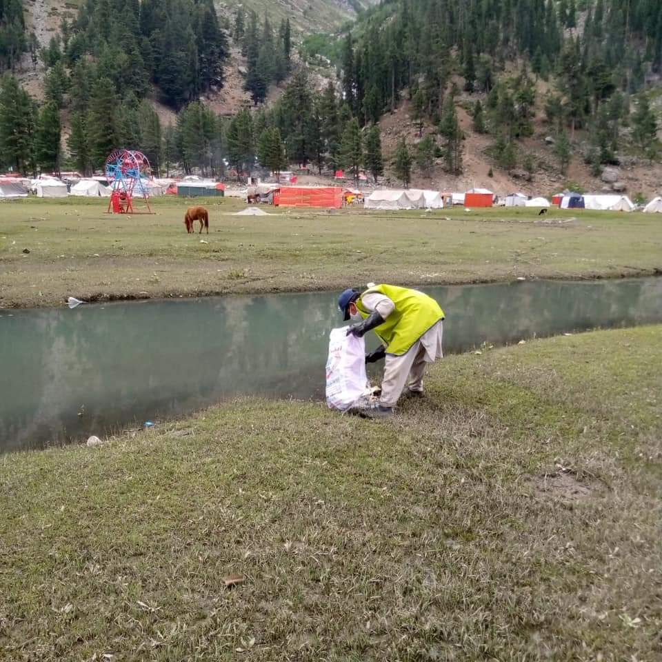 ضلعی انتظامیہ اور واسا کی بدولت مہوڈنڈ جھیل گندگی سے صاف