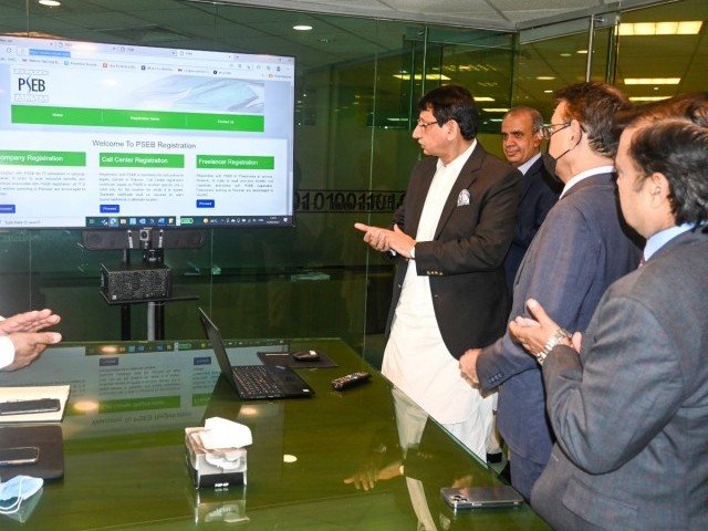 فری لانسرز کی آن لائن رجسٹریشن کیلیے پورٹل کا افتتاح کردیا گیا