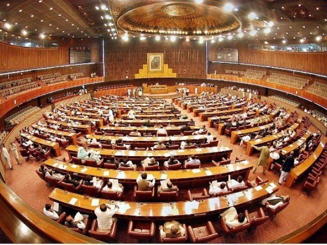 پاکستان فارمیسی کونسل کے اہلکار رجسٹریشن کیلئے دوران انسپیکشن رشوت لینے کاانکشاف