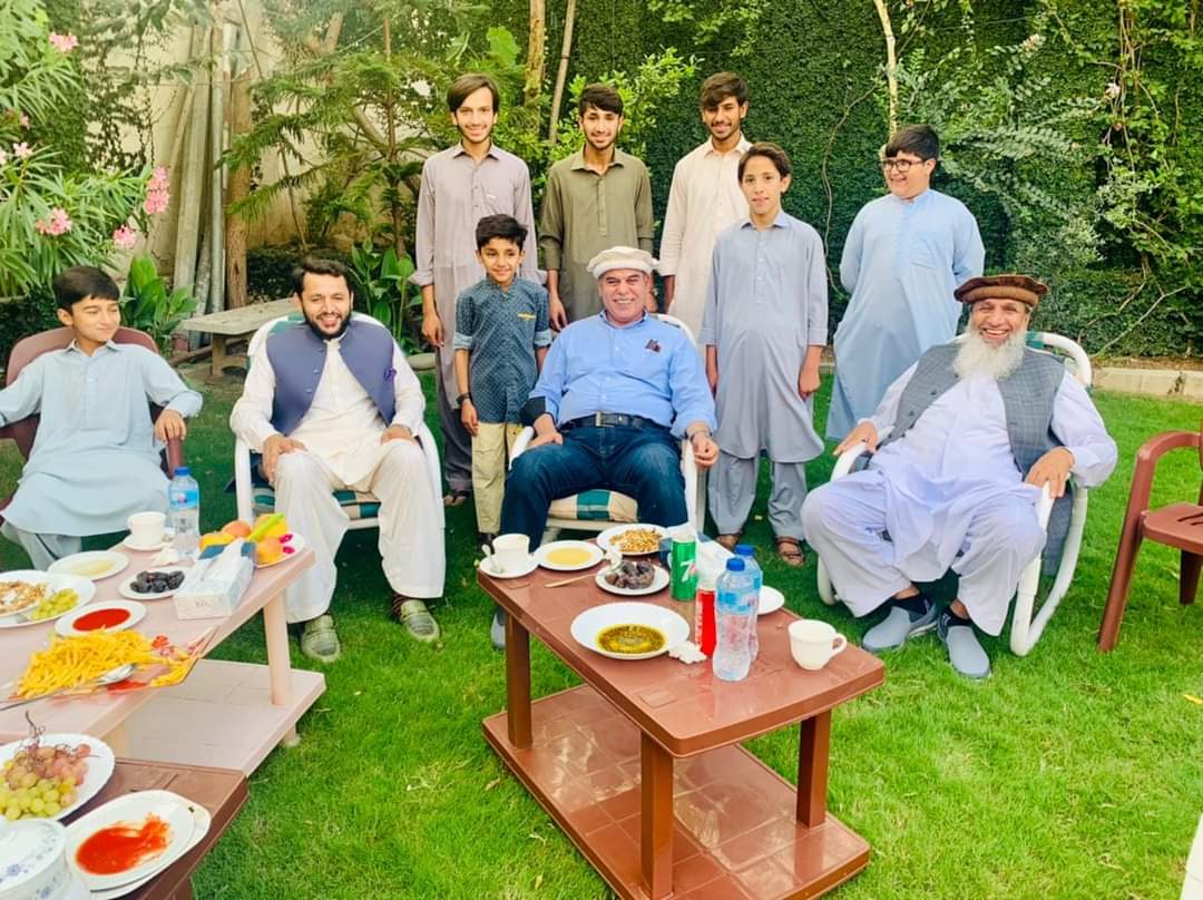 اُردن کے سفیر ابراہیم المدنی اپنے اہلخانہ کے ہمراہ سوات کا دورہ