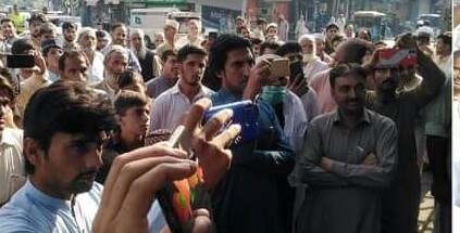 سوات، نشاط چوک میں مہنگائی اور بچوں کے ساتھ جنسی تشدد کے واقعات کے خلاف احتجاجی مظاہرہ