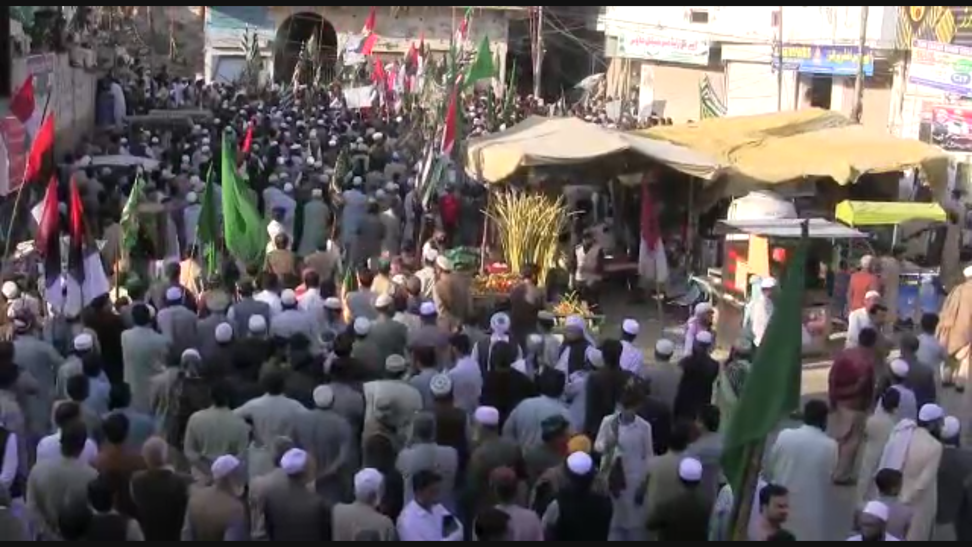 پی ڈی ایم سوات کا موجودہ بدترین مہنگائی کے خلاف نشاط چوک میں احتجاجی مظاہرہ