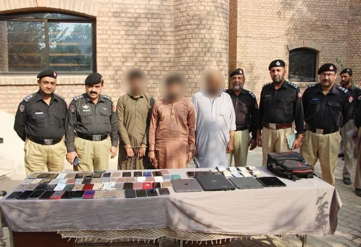 پشاور : کینٹ ڈویژن پولیس کی اہم کاروائی، شہر میں خطرناک گروہ سرگرم , تین ملزمان گرفتار