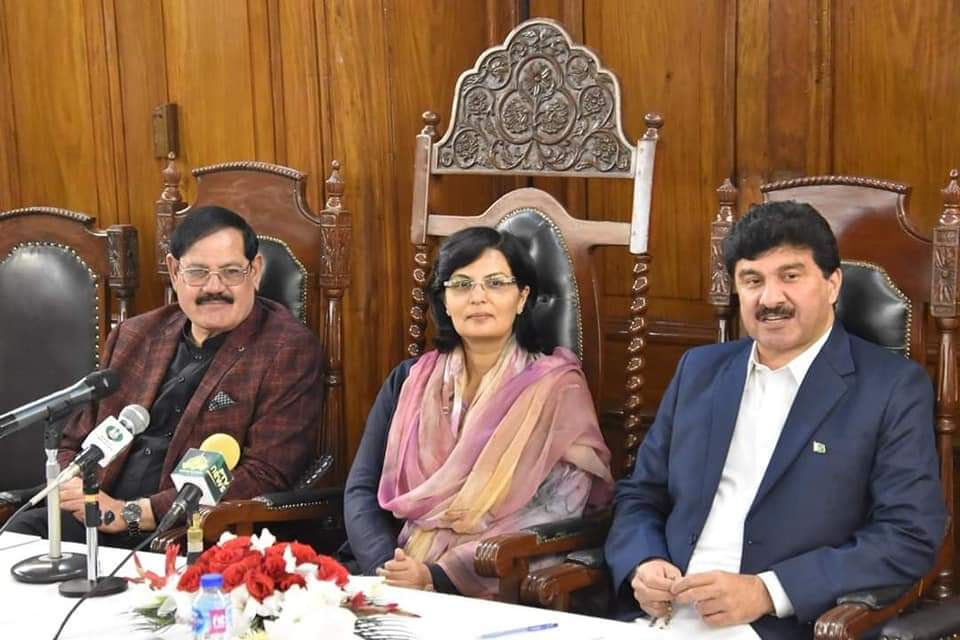 ڈاکٹرثانیہ نشتر نے پشاور میں احساس راشن رجسٹریشن کے بارے میں خیبر پختونخواہ اراکین پارلیمنٹ کو آگاہ کیا