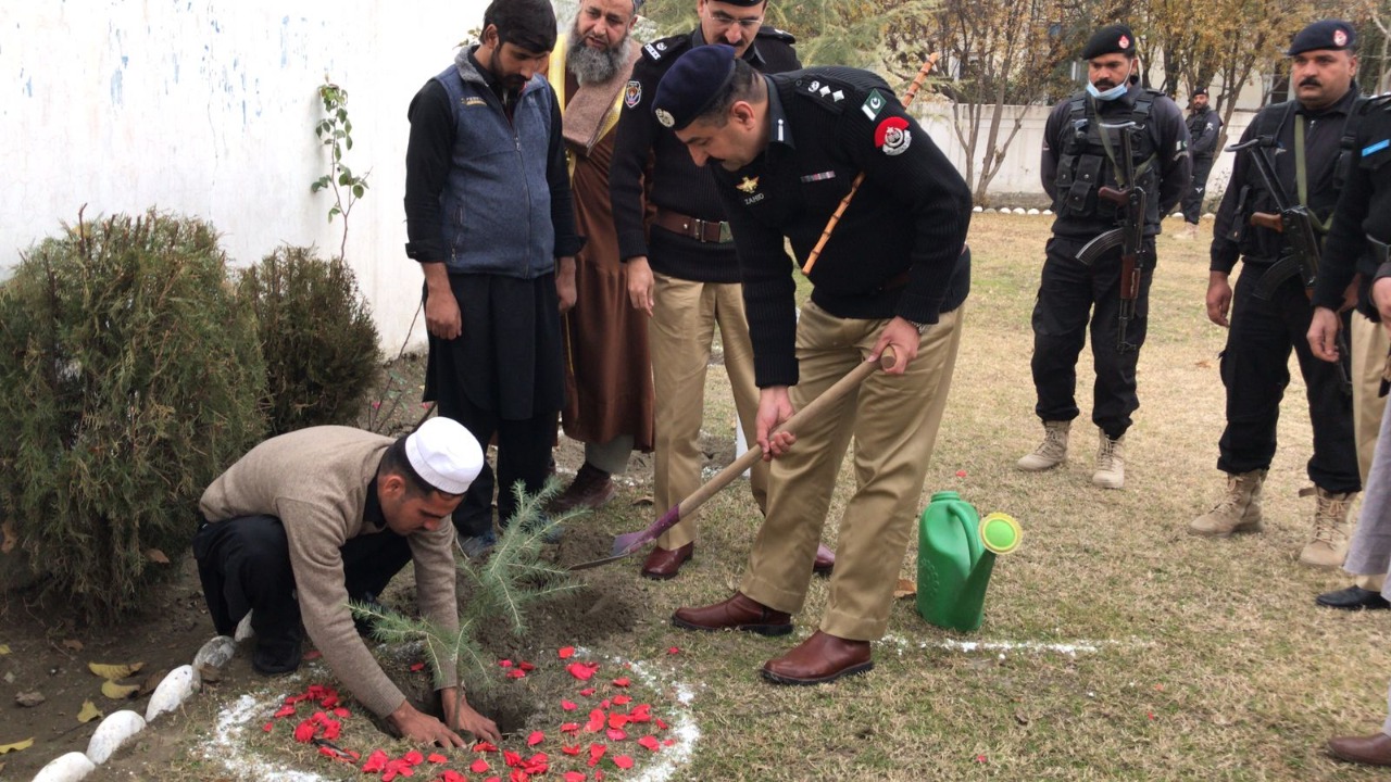 سوات:ڈسٹرکٹ پولیس آفیسر زاہد نواز مروت کا پولیس ٹریننگ سکول سوات کا دورہ