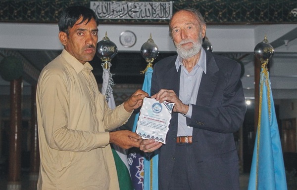 سیاح اور مقامی افراد پہاڑوں کو صاف رکھیں ، بین الاقوامی کوہ پیما کارلو البرٹو پنیلی